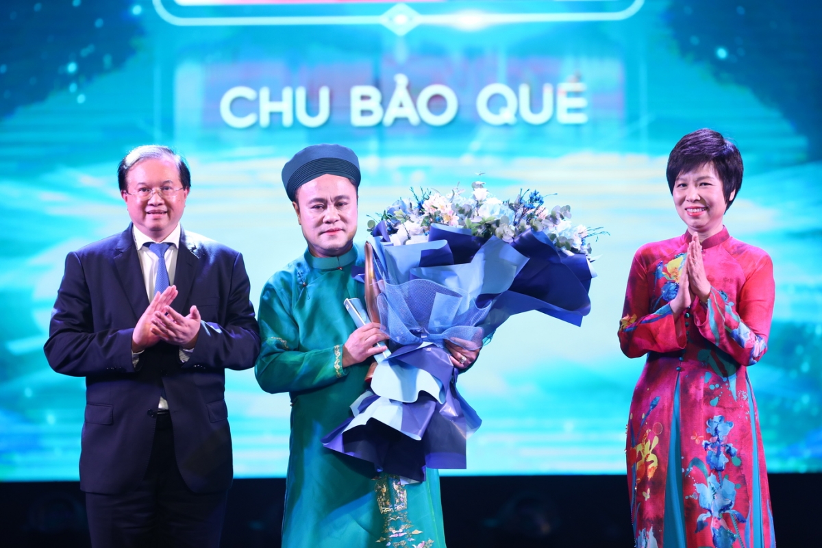 soobin ẵm liên tiếp 3 giải thưởng tại lễ trao giải cống hiến 2025 hình ảnh 6 soobin am lien tiep 3 giai thuong tai le trao giai cong hien 2025 hinh anh 6
