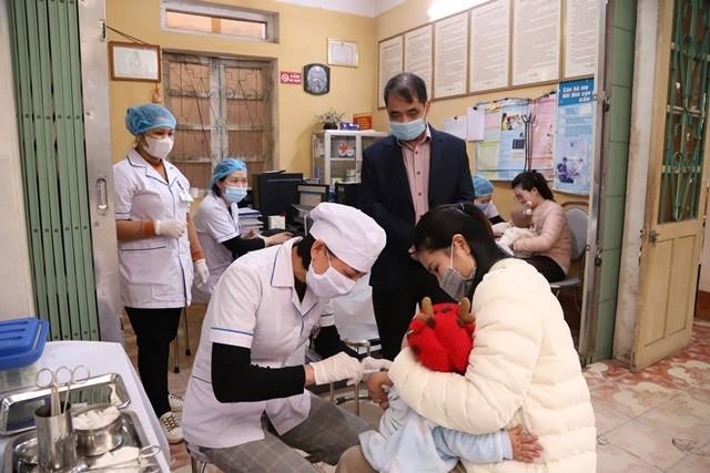 cao bằng triển khai tiêm vaccine phòng sởi trên diện rộng hình ảnh 1 cao bang trien khai tiem vaccine phong soi tren dien rong hinh anh 1