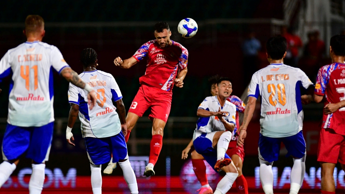 Trước vòng 17 V-League 2024/2025: Căng thẳng hai đầu bảng xếp hạng