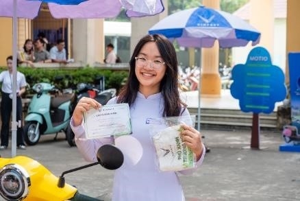 phủ xanh trường học thế hệ trẻ chọn một cách sống văn minh, bền vững hình ảnh 2 phu xanh truong hoc the he tre chon mot cach song van minh, ben vung hinh anh 2