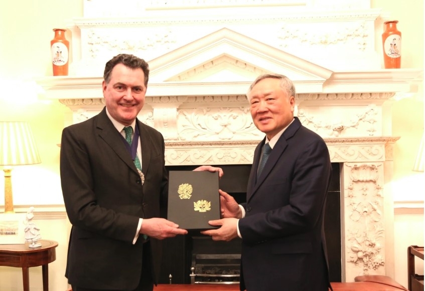 vietnam, uk discuss economic cooperation and financial center development picture 2 vietnam, uk discuss economic cooperation and financial center development picture 2