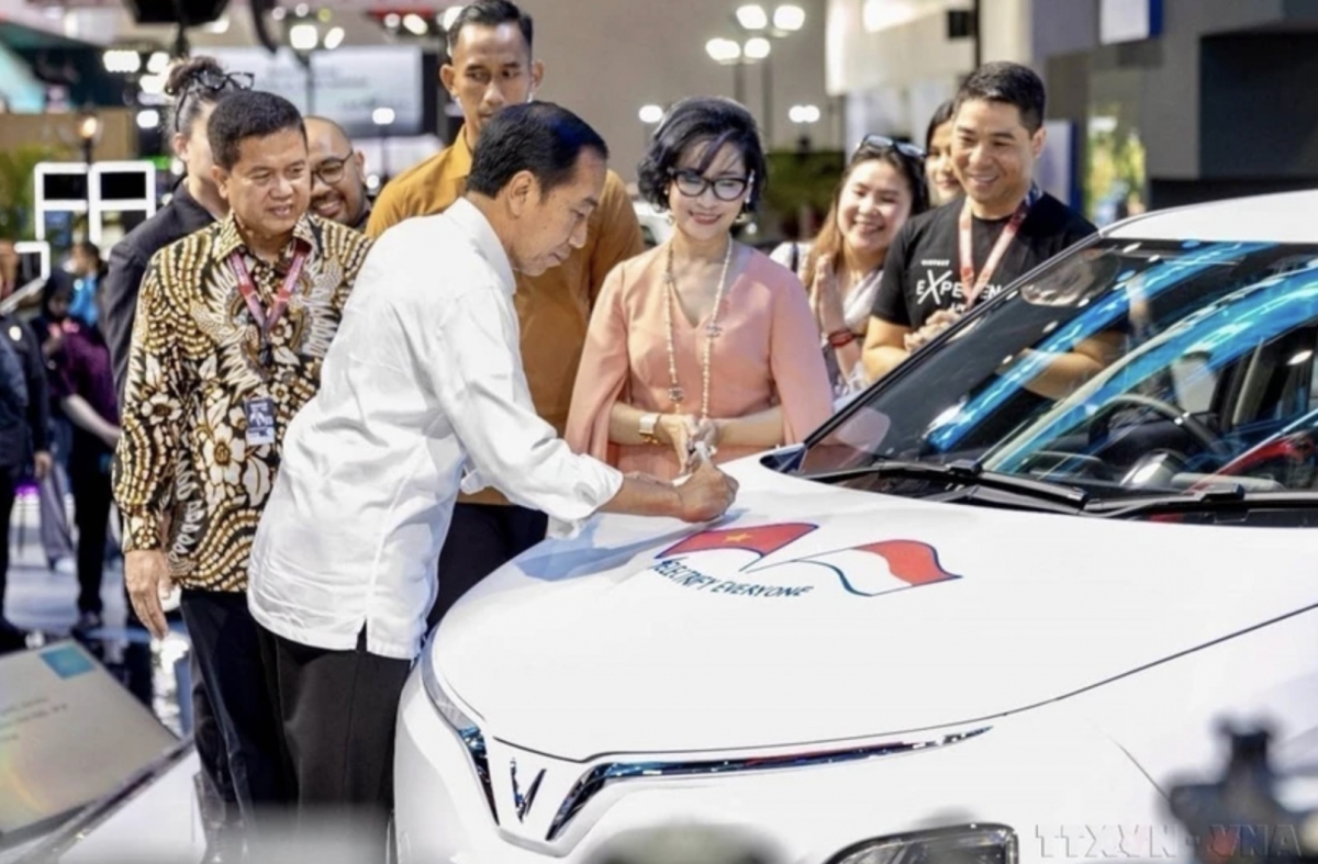 vinfast ships record nearly 2,500 evs to indonesia in fourth export wave picture 1