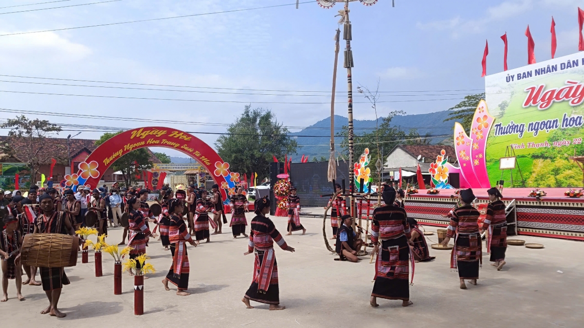 ngày hội thưởng ngoạn hoa trang suối tà má ở vùng cao bình Định hình ảnh 3 ngay hoi thuong ngoan hoa trang suoi ta ma o vung cao binh Dinh hinh anh 3