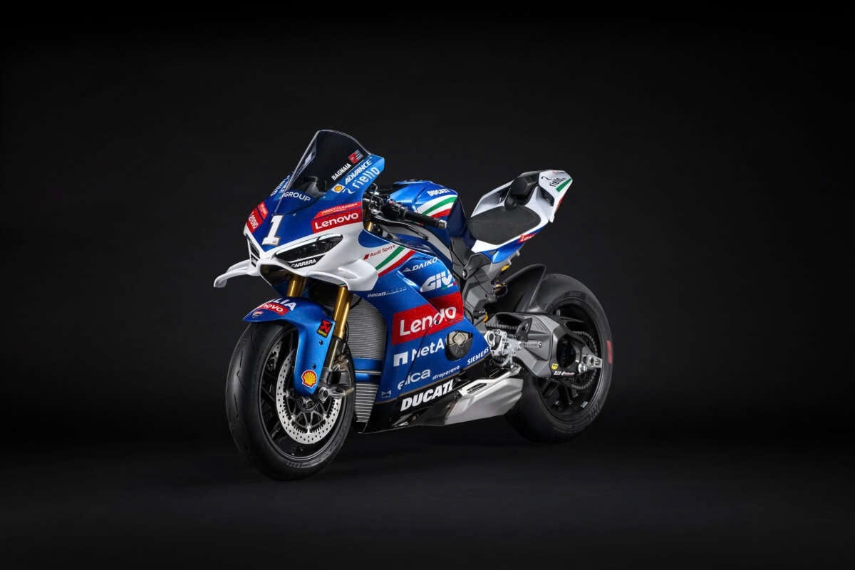 Ducati Panigale V4 Tricolore Italia ra mắt nhằm tôn vinh đội tuyển thể thao Ý