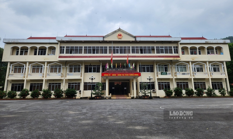 Hàng nghìn xe công và cơ sở nhà đất dôi dư sau sáp nhập sẽ xử lý thế nào?