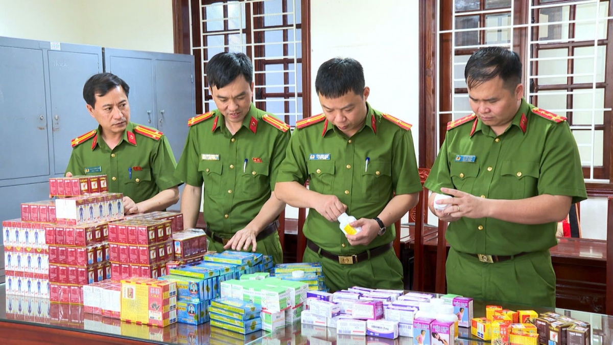 Công an Thanh Hóa khởi tố 14 đối tượng trong đường dây buôn bán thuốc giả