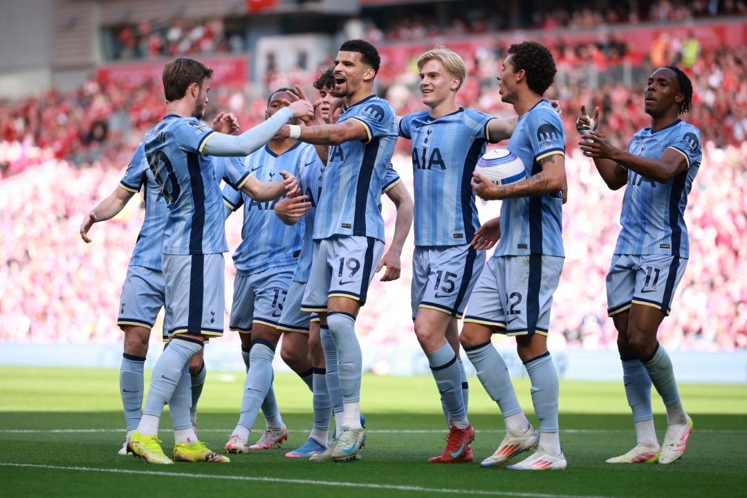 ket qua vong 34 ngoai hang anh ha tottenham, liverpool chinh thuc dang quang hinh anh 3