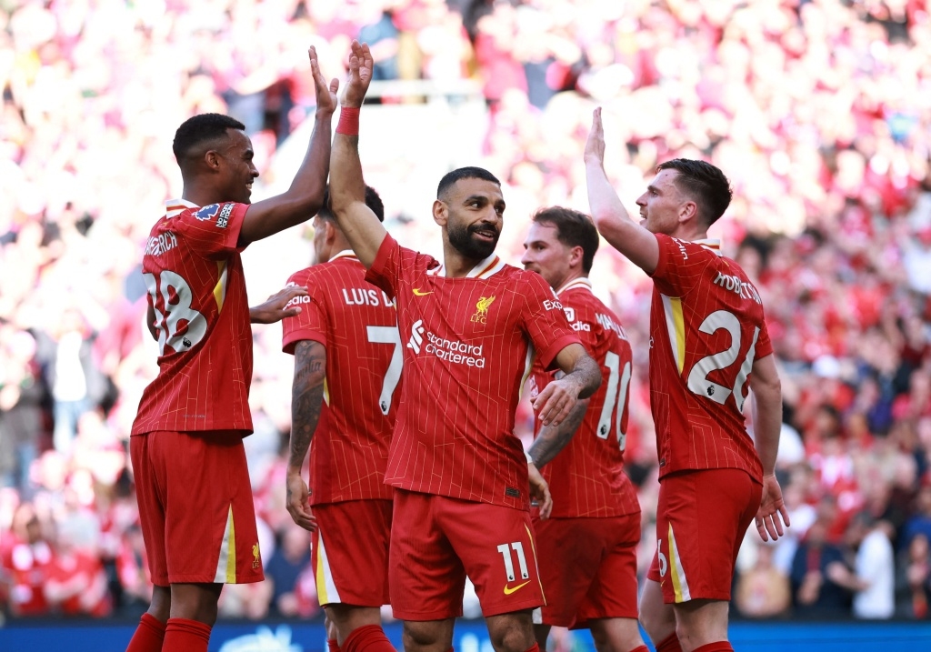 Kết quả vòng 34 Ngoại hạng Anh: Hạ Tottenham, Liverpool chính thức đăng quang