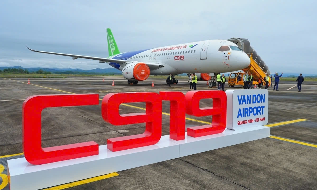 bộ xây dựng để xuất sửa quy định để máy bay do trung quốc sản xuất vào việt nam hình ảnh 1 bo xay dung de xuat sua quy dinh de may bay do trung quoc san xuat vao viet nam hinh anh 1