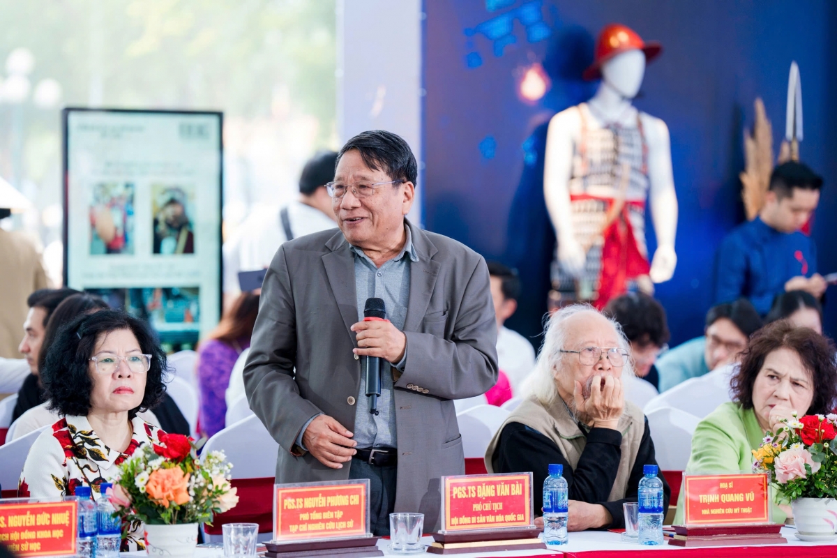 trang phục trong phim lịch sử sáng tạo thế nào cho đúng hình ảnh 2 trang phuc trong phim lich su sang tao the nao cho dung hinh anh 2