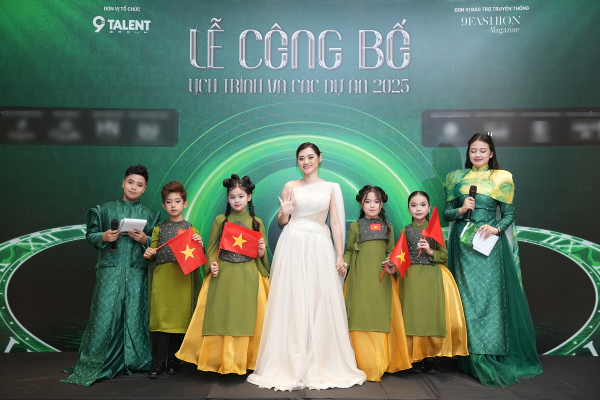 vietnam iconic runway san choi moi cho nguoi mau nhi viet nam hinh anh 2