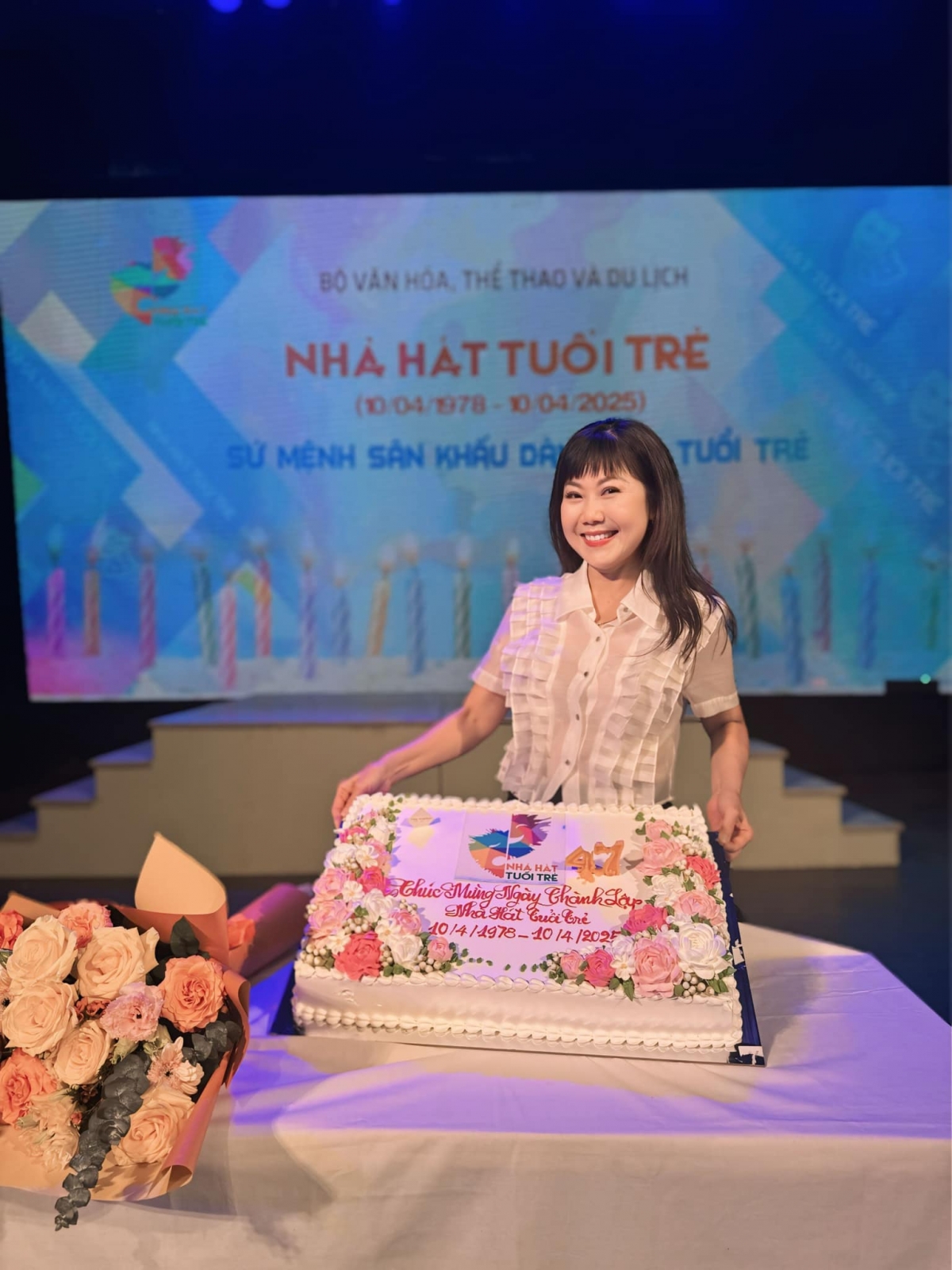 sao việt 12 4 mai phương thúy đốt mắt với trang phục gợi cảm hình ảnh 8 sao viet 12 4 mai phuong thuy dot mat voi trang phuc goi cam hinh anh 8