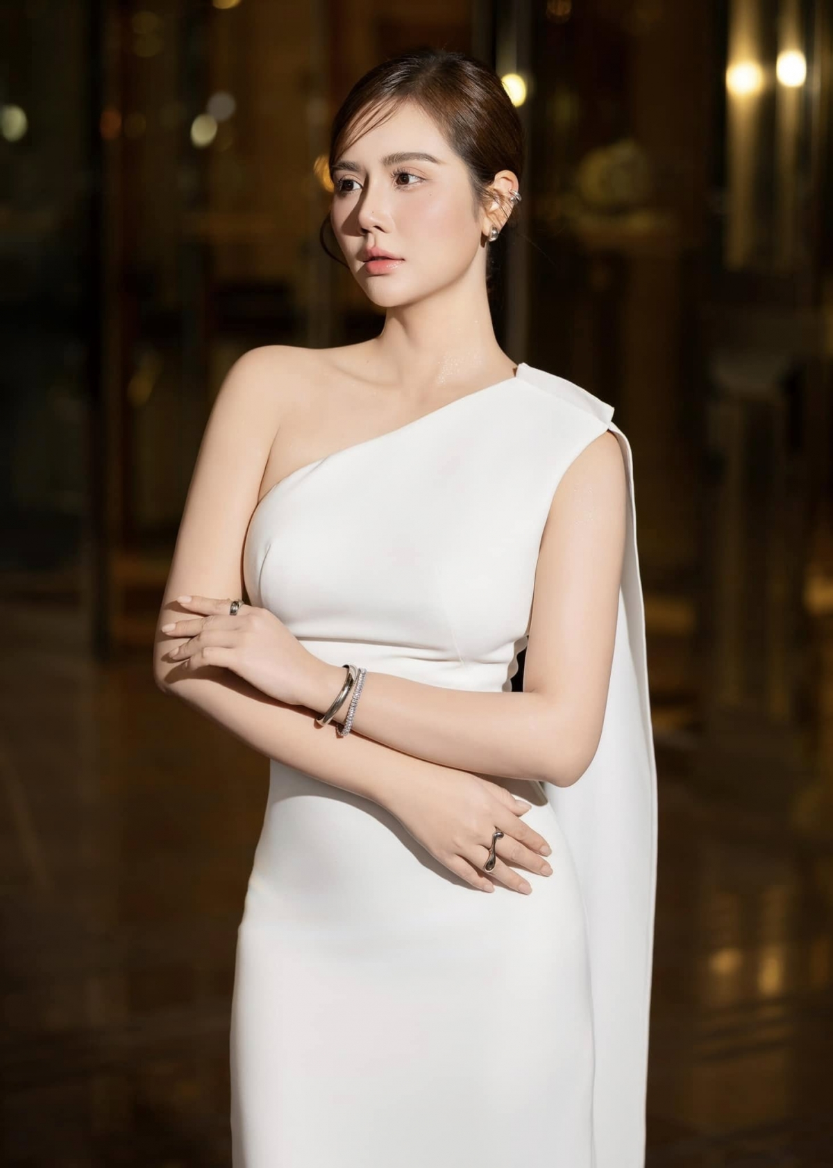 sao việt 12 4 mai phương thúy đốt mắt với trang phục gợi cảm hình ảnh 6 sao viet 12 4 mai phuong thuy dot mat voi trang phuc goi cam hinh anh 6