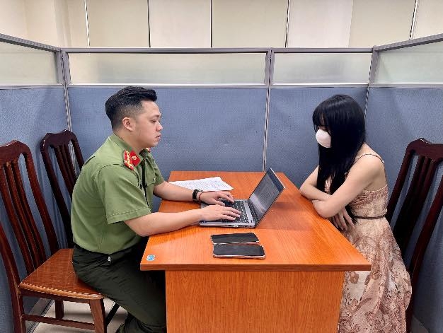 Nóng 24h: Xử phạt chủ Fanpage “Cô Giáo Hương” vì đăng clip đánh bạc