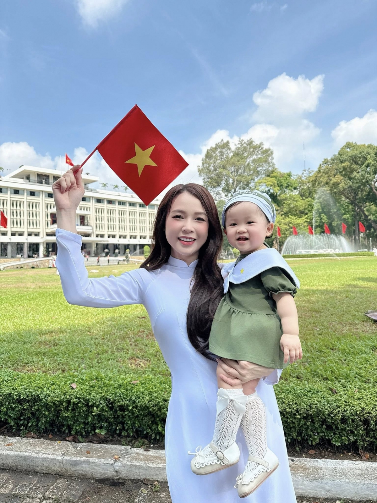 sao việt 30 4 tuyết lan mang thai con đầu lòng hình ảnh 3 sao viet 30 4 tuyet lan mang thai con dau long hinh anh 3
