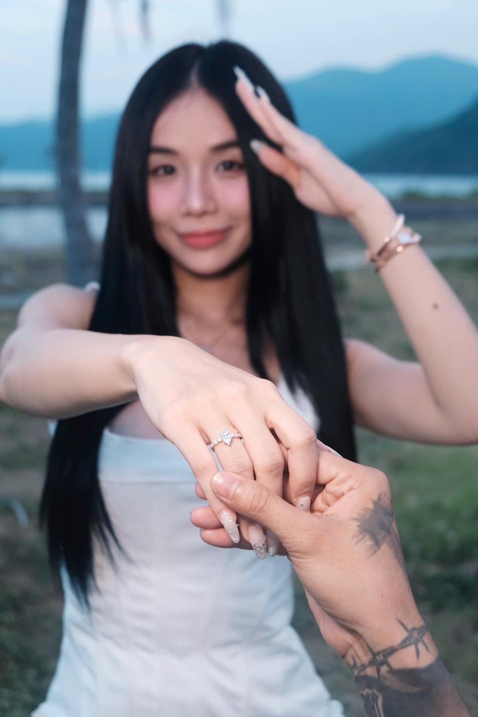 sao việt 1 5 Đạt g cầu hôn cindy lư hình ảnh 1 sao viet 1 5 Dat g cau hon cindy lu hinh anh 1