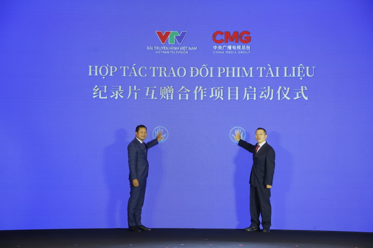 vtv va cmg hop tac trao doi phim tai lieu, phim truyen hinh, phong su lich su hinh anh 2