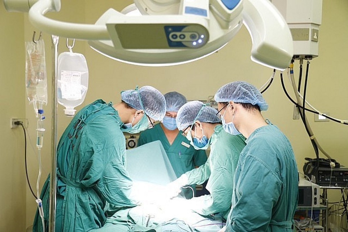 Coi chừng mất "cậu nhỏ" khi dùng dịch vụ cắt bao quy đầu "dạo"
