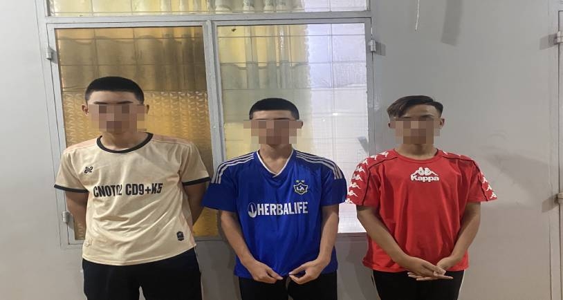 truy bắt nhóm thanh thiếu niên cướp giật tài sản của người đi đường hình ảnh 2 truy bat nhom thanh thieu nien cuop giat tai san cua nguoi di duong hinh anh 2