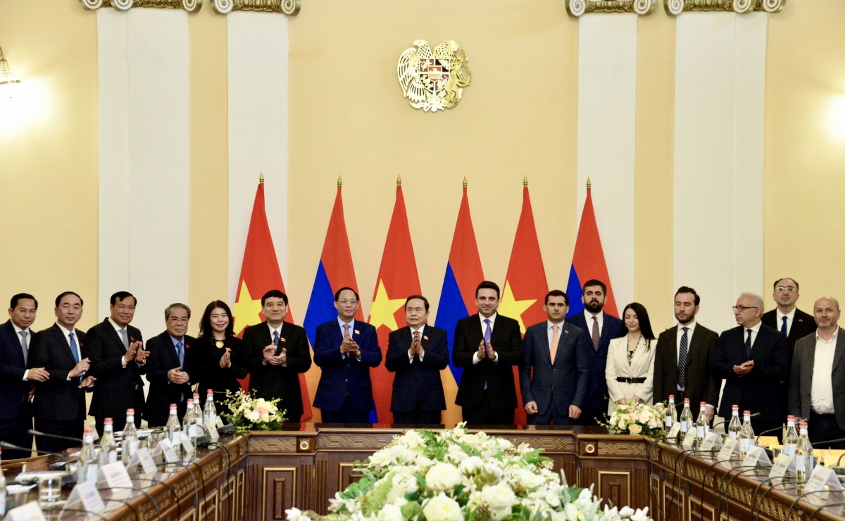 chủ tịch quốc hội trần thanh mẫn hội đàm với chủ tịch quốc hội armenia hình ảnh 4 chu tich quoc hoi tran thanh man hoi dam voi chu tich quoc hoi armenia hinh anh 4