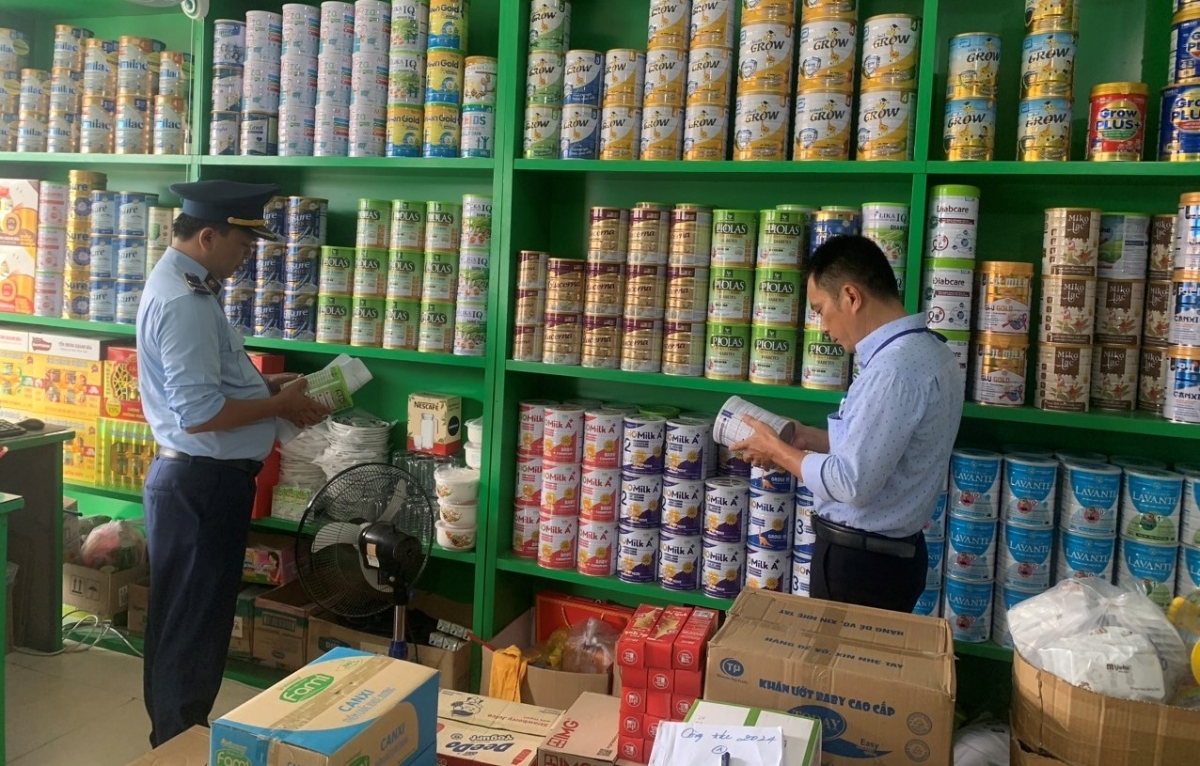 thủ đoạn vi phạm mới, tinh vi của đối tượng sản xuất sữa, thuốc giả hình ảnh 1 thu doan vi pham moi, tinh vi cua doi tuong san xuat sua, thuoc gia hinh anh 1