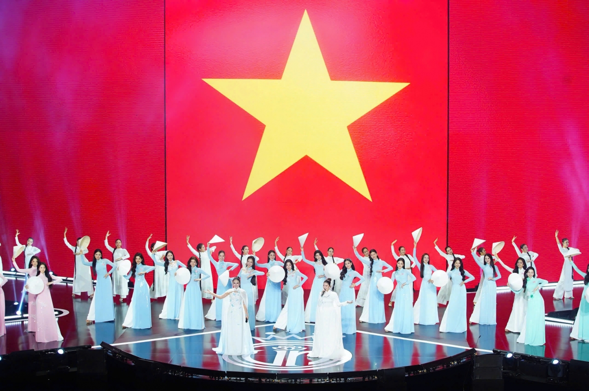 41 thí sinh hoa hậu việt nam 2024 tỏa sáng trong đêm chung khảo toàn quốc hình ảnh 4 41 thi sinh hoa hau viet nam 2024 toa sang trong dem chung khao toan quoc hinh anh 4