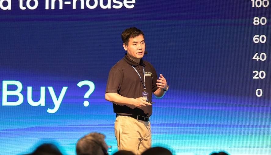 hơn 2.000 người tham dự sự kiện lớn nhất ngành dữ liệu và điện toán đám mây hình ảnh 1 hon 2.000 nguoi tham du su kien lon nhat nganh du lieu va dien toan dam may hinh anh 1