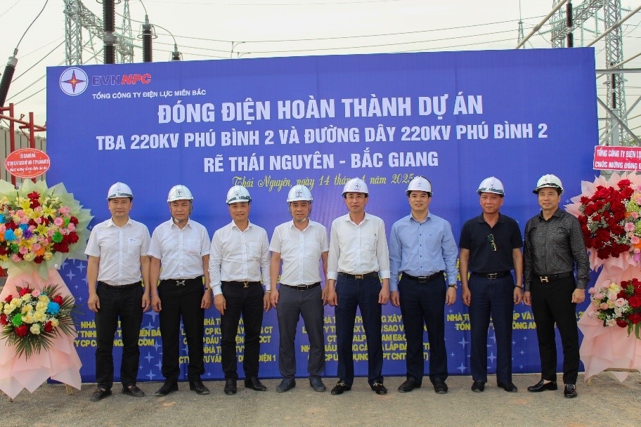 Đóng điện trạm biến áp 220kv phú bình 2 và đường dây rẽ thái nguyên - bắc giang hình ảnh 2 Dong dien tram bien ap 220kv phu binh 2 va duong day re thai nguyen - bac giang hinh anh 2