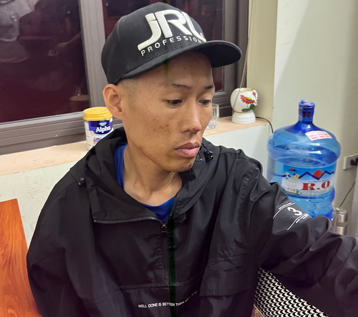 khống chế đối tượng gây thương tích tại cửa khẩu quốc tế lào cai hình ảnh 2 khong che doi tuong gay thuong tich tai cua khau quoc te lao cai hinh anh 2