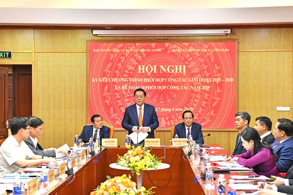 Đồng chí Nguyễn Trọng Nghĩa: Giải quyết các vấn đề nổi cộm mà nhân dân quan tâm