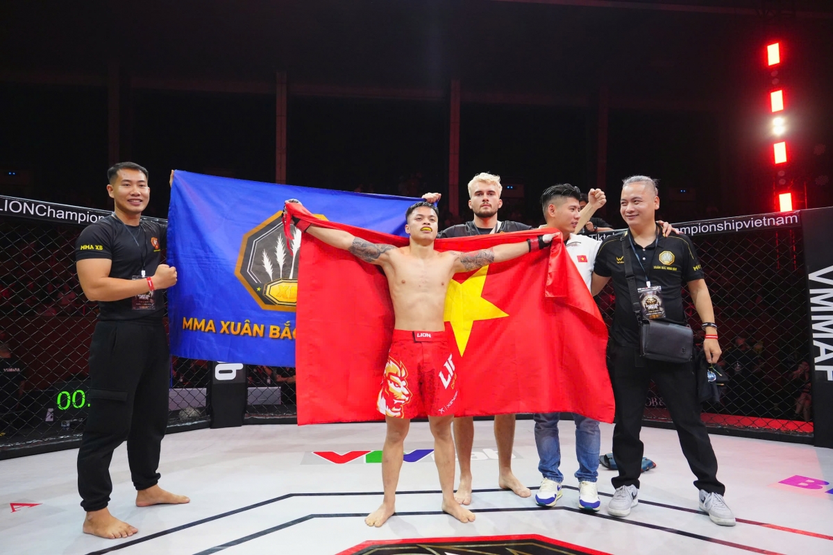 lion championship 21 võ sĩ việt nam xuất sắc đánh bại đối thủ châu Âu hình ảnh 8 lion championship 21 vo si viet nam xuat sac danh bai doi thu chau Au hinh anh 8