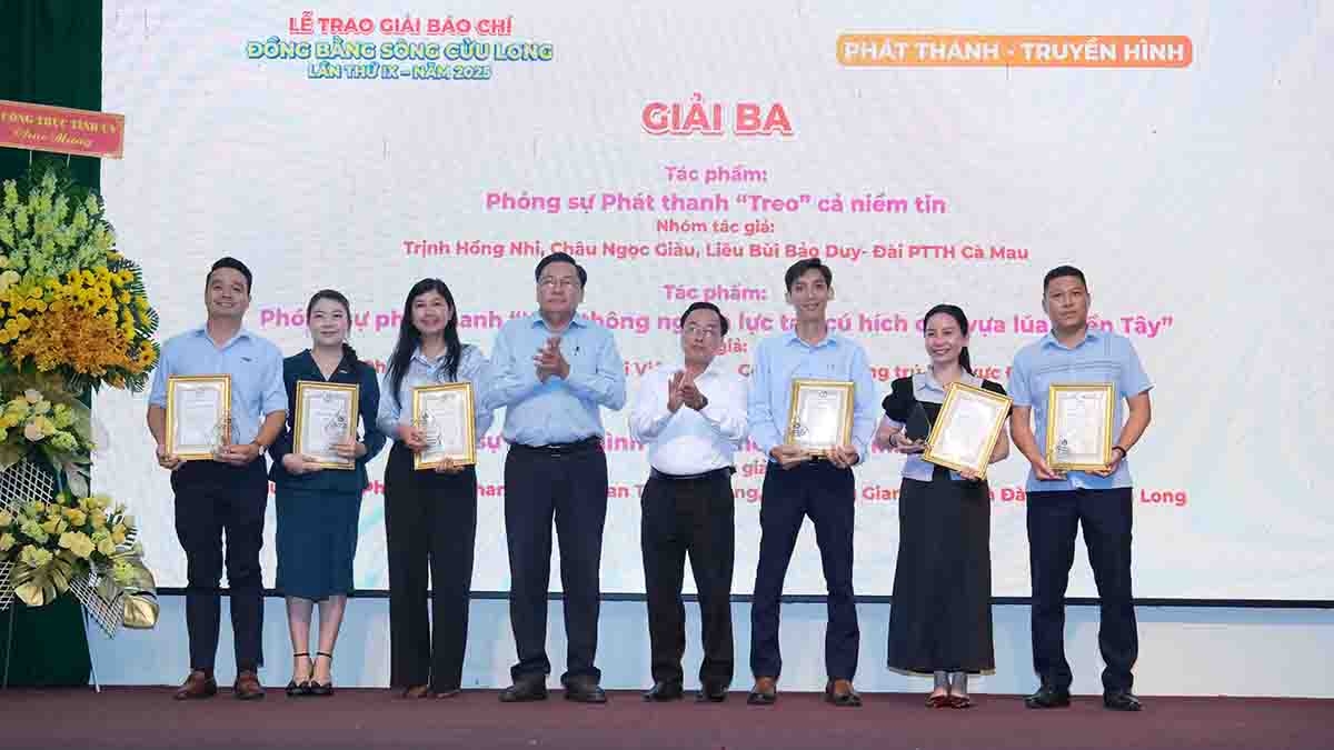 gần 300 tác phẩm tham dự giải báo chí viết về Đbscl hình ảnh 3 gan 300 tac pham tham du giai bao chi viet ve Dbscl hinh anh 3