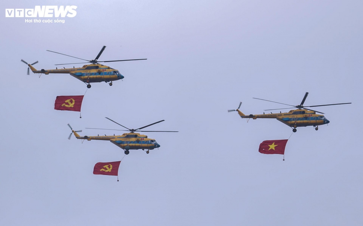 military aircraft rehearse for 50th anniversary of south liberation and reunification picture 6