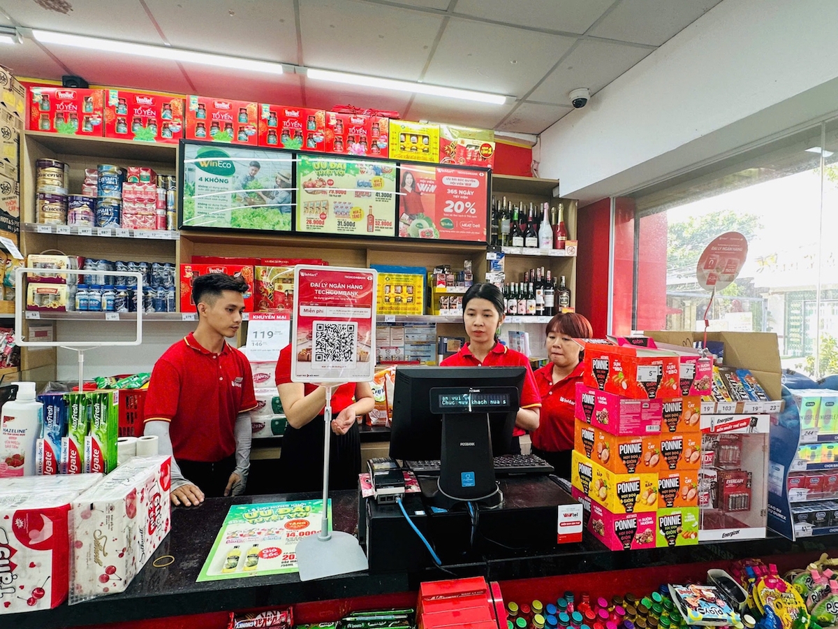 Vừa đi siêu thị vừa giao dịch ngân hàng dễ dàng tại hệ thống WinMart