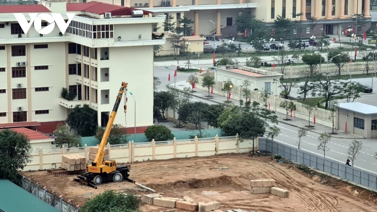ha noi tam dung cac du an xay dung tru so nhung chua khoi cong hinh anh 1