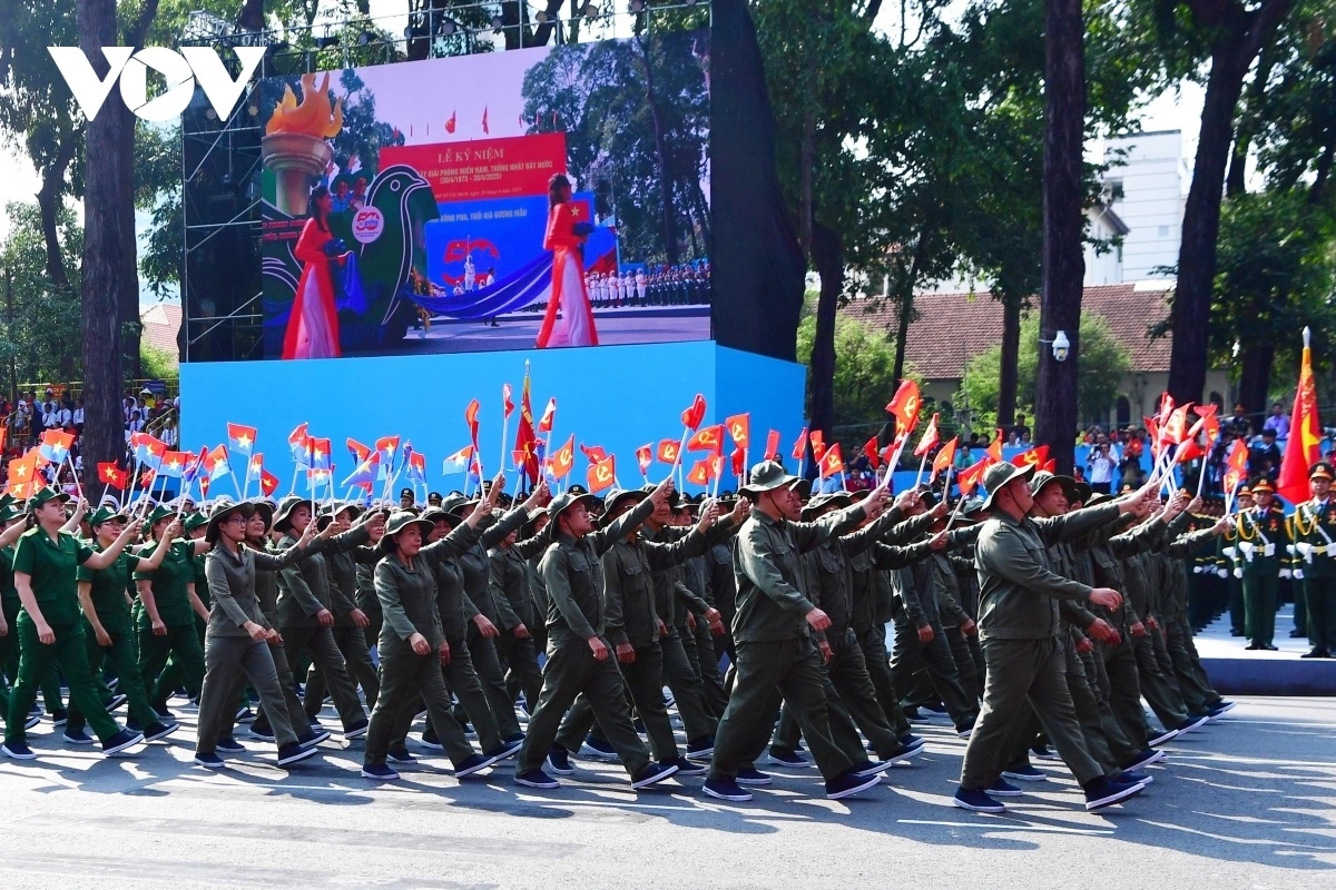 những khối diễu hành đặc biệt trong lễ kỷ niệm 50 năm thống nhất đất nước hình ảnh 8 nhung khoi dieu hanh dac biet trong le ky niem 50 nam thong nhat dat nuoc hinh anh 8