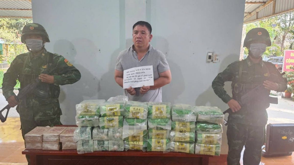 bộ đội biên phòng phá hàng chục chuyên án, thu giữ hơn 580kg ma túy các loại hình ảnh 3 bo doi bien phong pha hang chuc chuyen an, thu giu hon 580kg ma tuy cac loai hinh anh 3