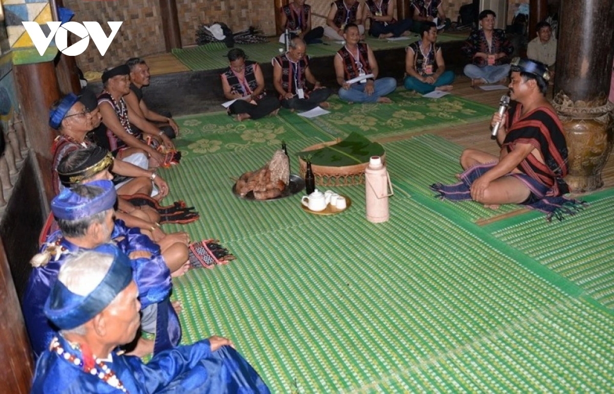 bảo tồn nghệ thuật nói lý - hát lý của người cơ tu ở nam giang hình ảnh 1 bao ton nghe thuat noi ly - hat ly cua nguoi co tu o nam giang hinh anh 1