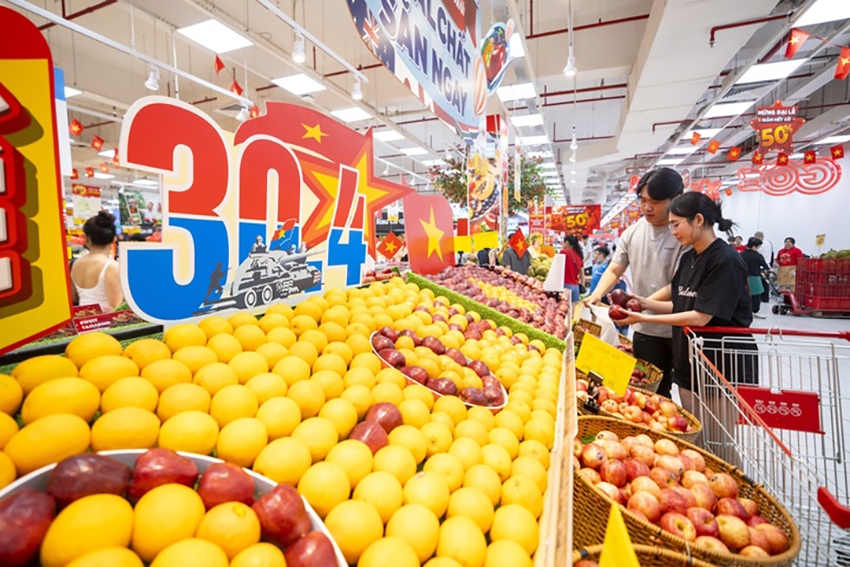 hàng quán rực rỡ cờ đỏ sao vàng, cà phê, bánh ngọt phiên bản 30 4 gây sốt hình ảnh 6 hang quan ruc ro co do sao vang, ca phe, banh ngot phien ban 30 4 gay sot hinh anh 6