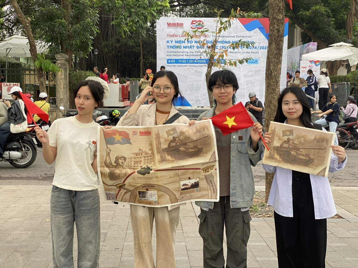 Người trẻ hôm nay yêu nước không chỉ bằng thái độ