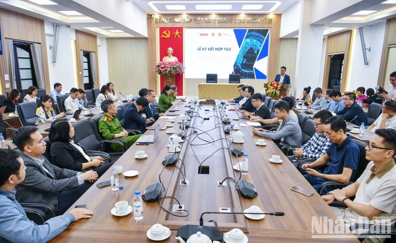 tin tức của báo nhân dân chính thức xuất hiện trên ứng dụng vneid hình ảnh 2 tin tuc cua bao nhan dan chinh thuc xuat hien tren ung dung vneid hinh anh 2
