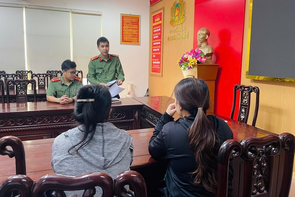 2 người phụ nữ bị xử phạt 15 triệu đồng vì đăng tin chưa kiểm chứng ở Nghệ An