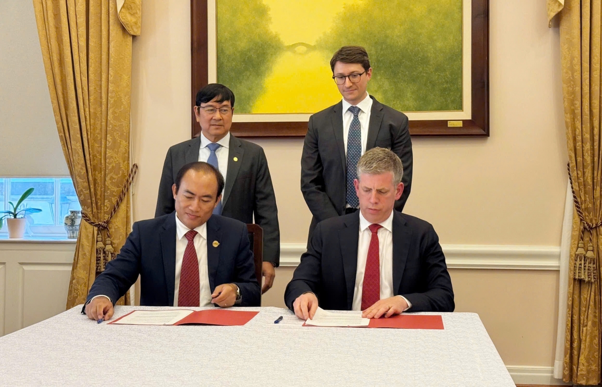 vietjet và av airfinance ký kết hợp tác 300 triệu usd phát triển đội bay hình ảnh 1 vietjet va av airfinance ky ket hop tac 300 trieu usd phat trien doi bay hinh anh 1