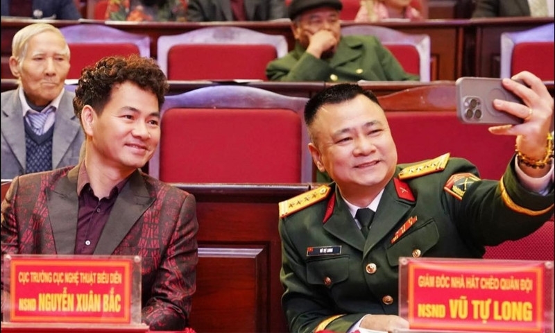 sao việt 8 4 nsnd tự long, nsnd xuân bắc hồi tưởng hành trình 30 năm gắn bó hình ảnh 1 sao viet 8 4 nsnd tu long, nsnd xuan bac hoi tuong hanh trinh 30 nam gan bo hinh anh 1
