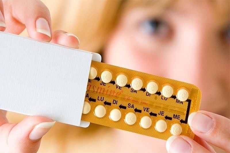 Đang cho con bú có thể uống thuốc tránh thai được không?
