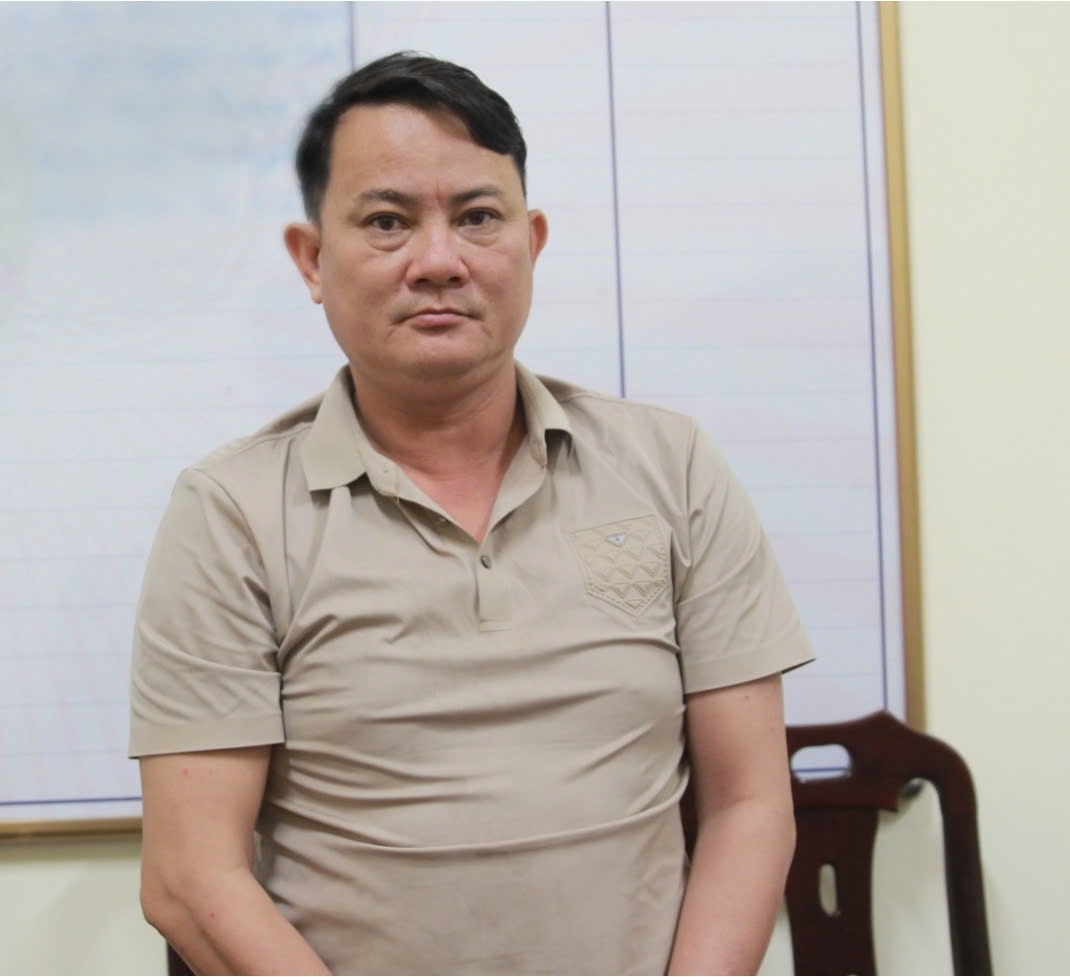khởi tố vụ án hình sự, điều tra lái xe gây tai nạn rồi bỏ trốn tại nghệ an hình ảnh 1 khoi to vu an hinh su, dieu tra lai xe gay tai nan roi bo tron tai nghe an hinh anh 1