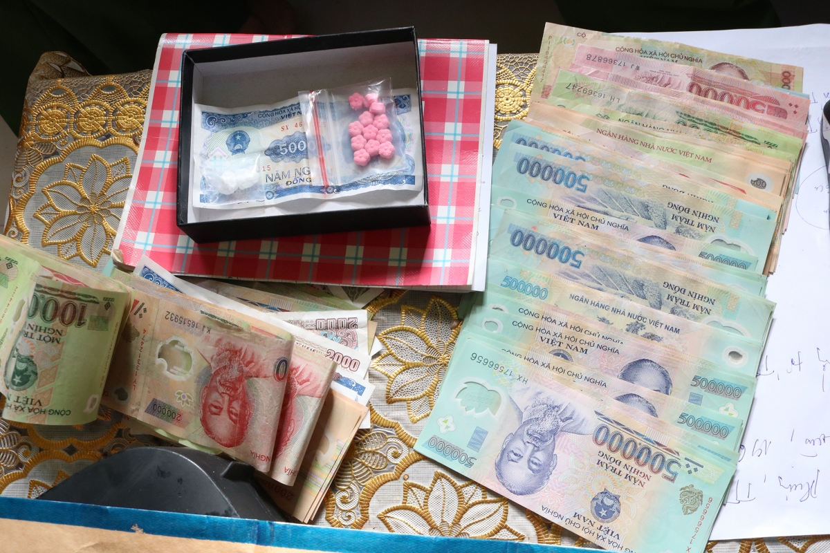 tạm giữ cô gái tổ chức tiệc sinh nhật ma tuý ở trà vinh hình ảnh 2 tam giu co gai to chuc tiec sinh nhat ma tuy o tra vinh hinh anh 2