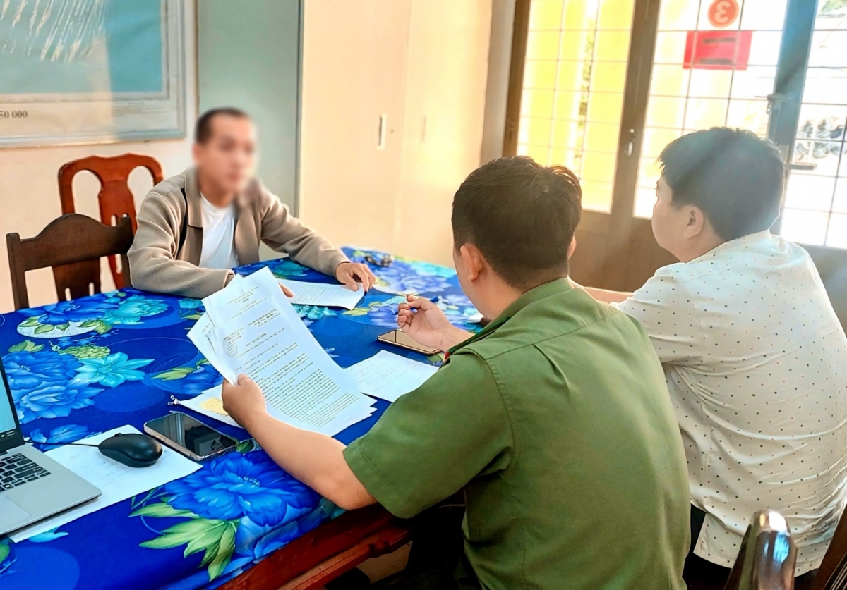 xử phạt hành chính tiktoker xúc phạm khu di tích nhà công tử bạc liêu hình ảnh 1 xu phat hanh chinh tiktoker xuc pham khu di tich nha cong tu bac lieu hinh anh 1
