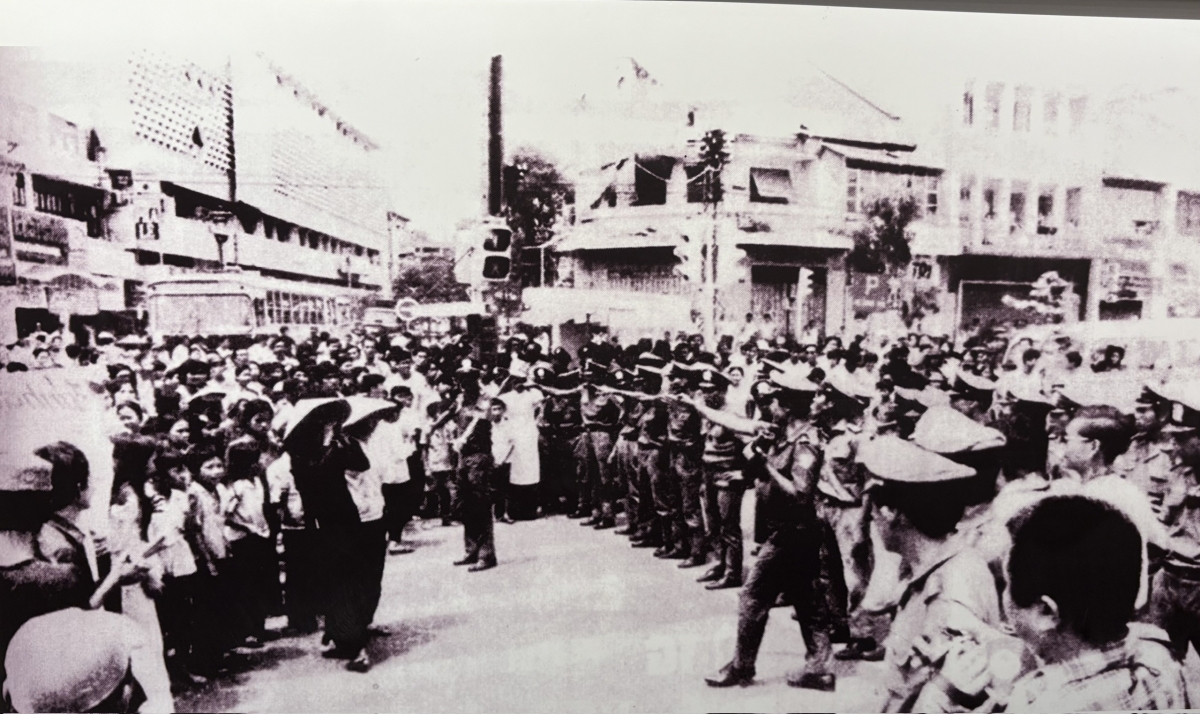 140 hinh anh, hien vat tu hiep dinh paris den Dai thang mua xuan 1975 hinh anh 12
