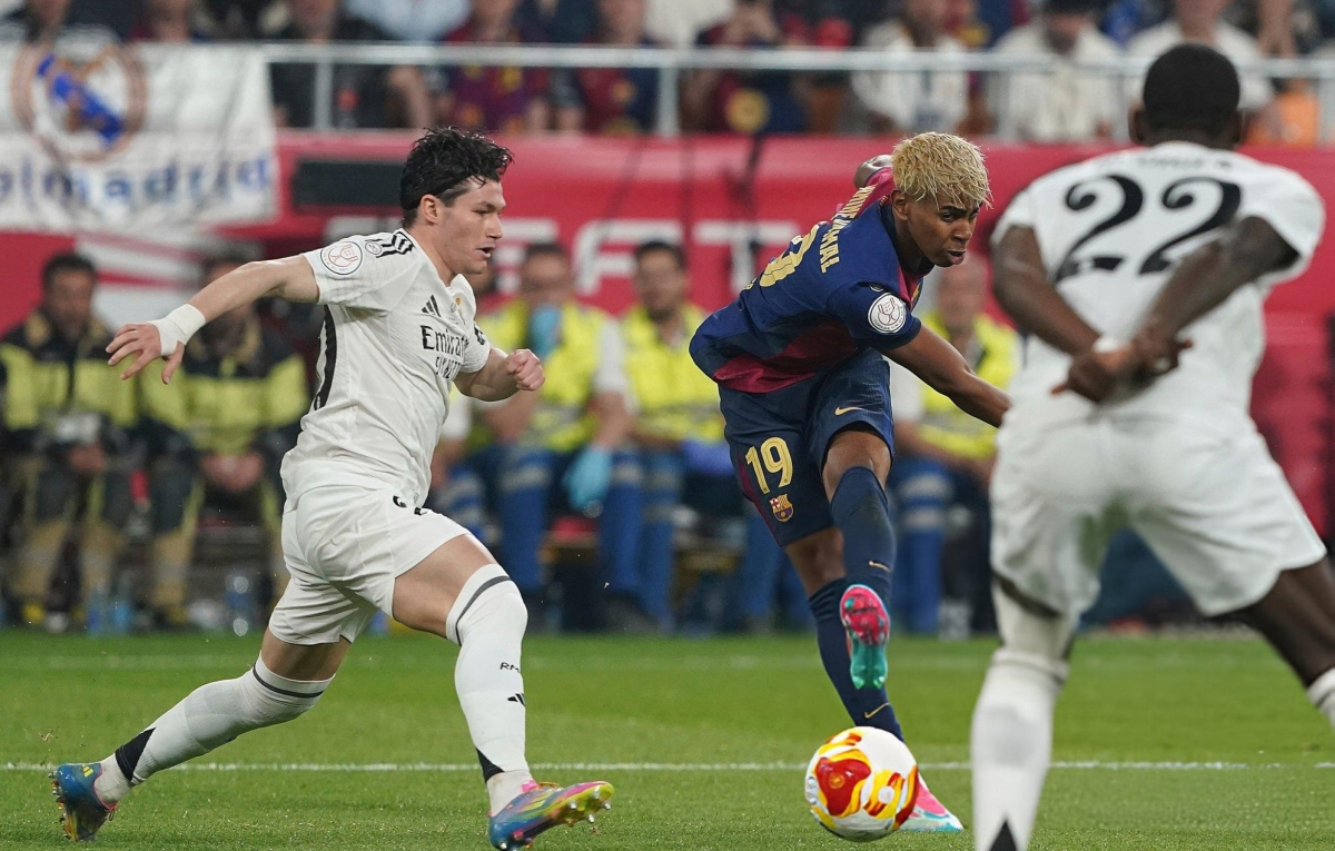 Trực tiếp Barca vs Real Madrid: Siêu kinh điển tranh cúp giữa những tranh  cãi